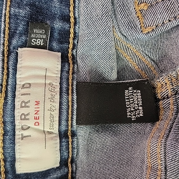 Torrid Denim jeans/ 18S. - Picture 3 of 8